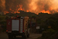 «Μαύρη μέρα» για τα Κύθηρα: Παντού στάχτη και αποκαϊδια   